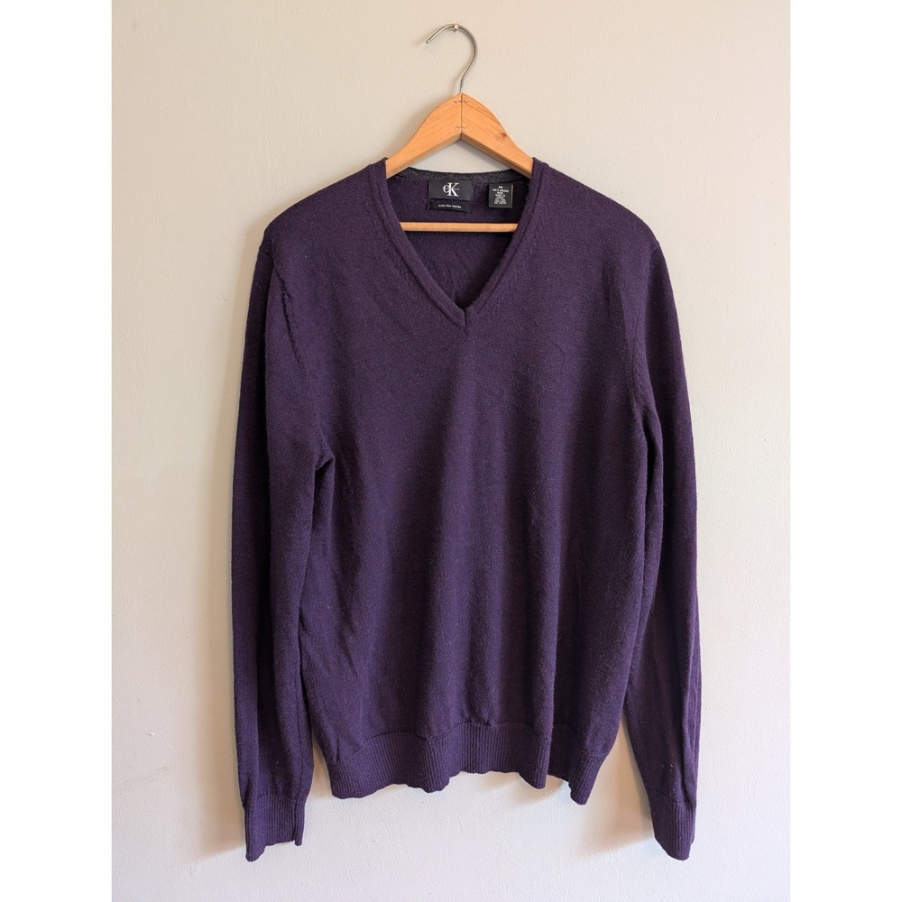 Calvin Klein Men's Merino Wool V-Neck Sweater Quincy Heather Purple Medium Jewel